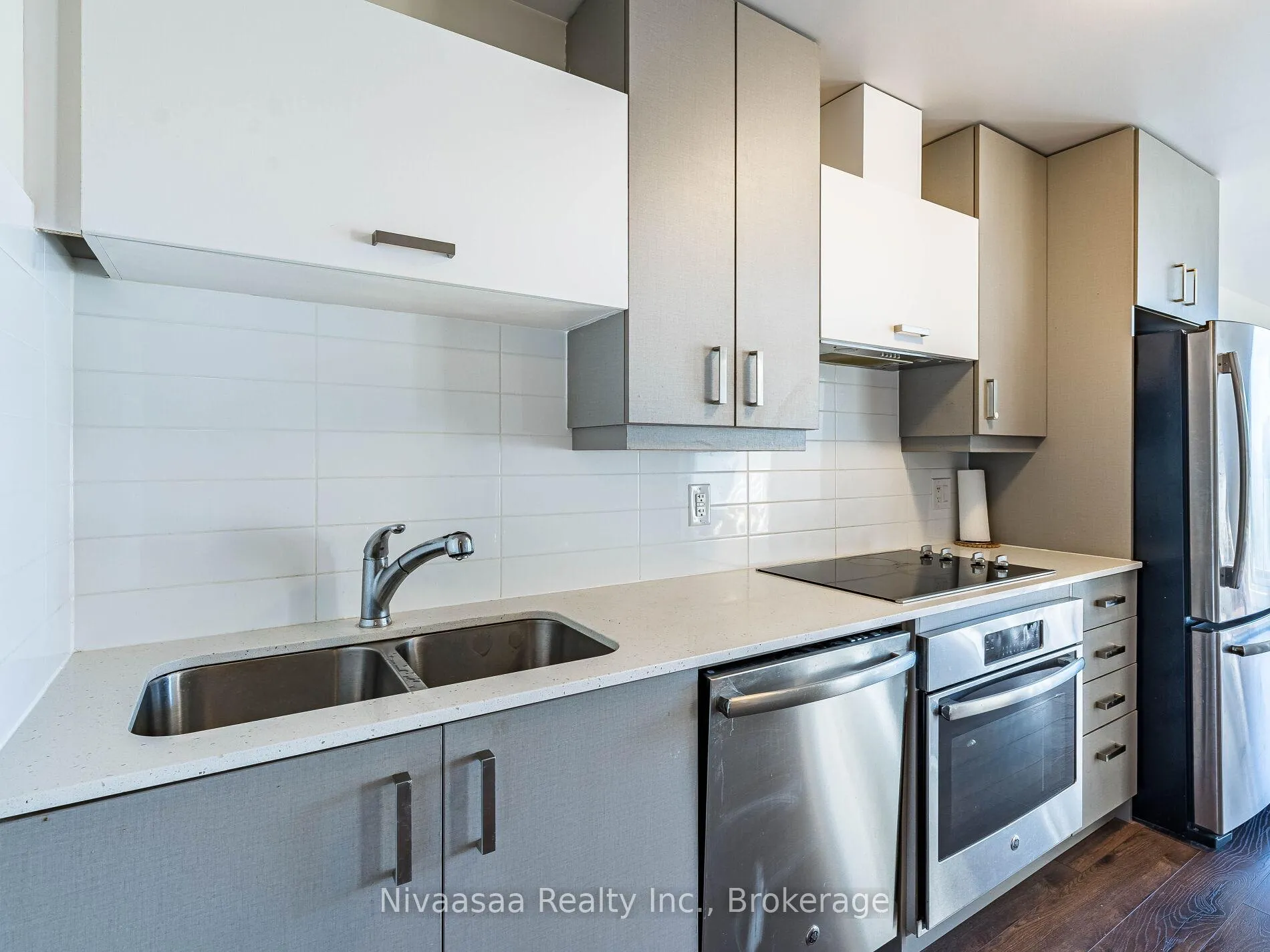 Photo 12 of Unit 820, 18 Uptown Drive, Markham, Unionville — HOMEH