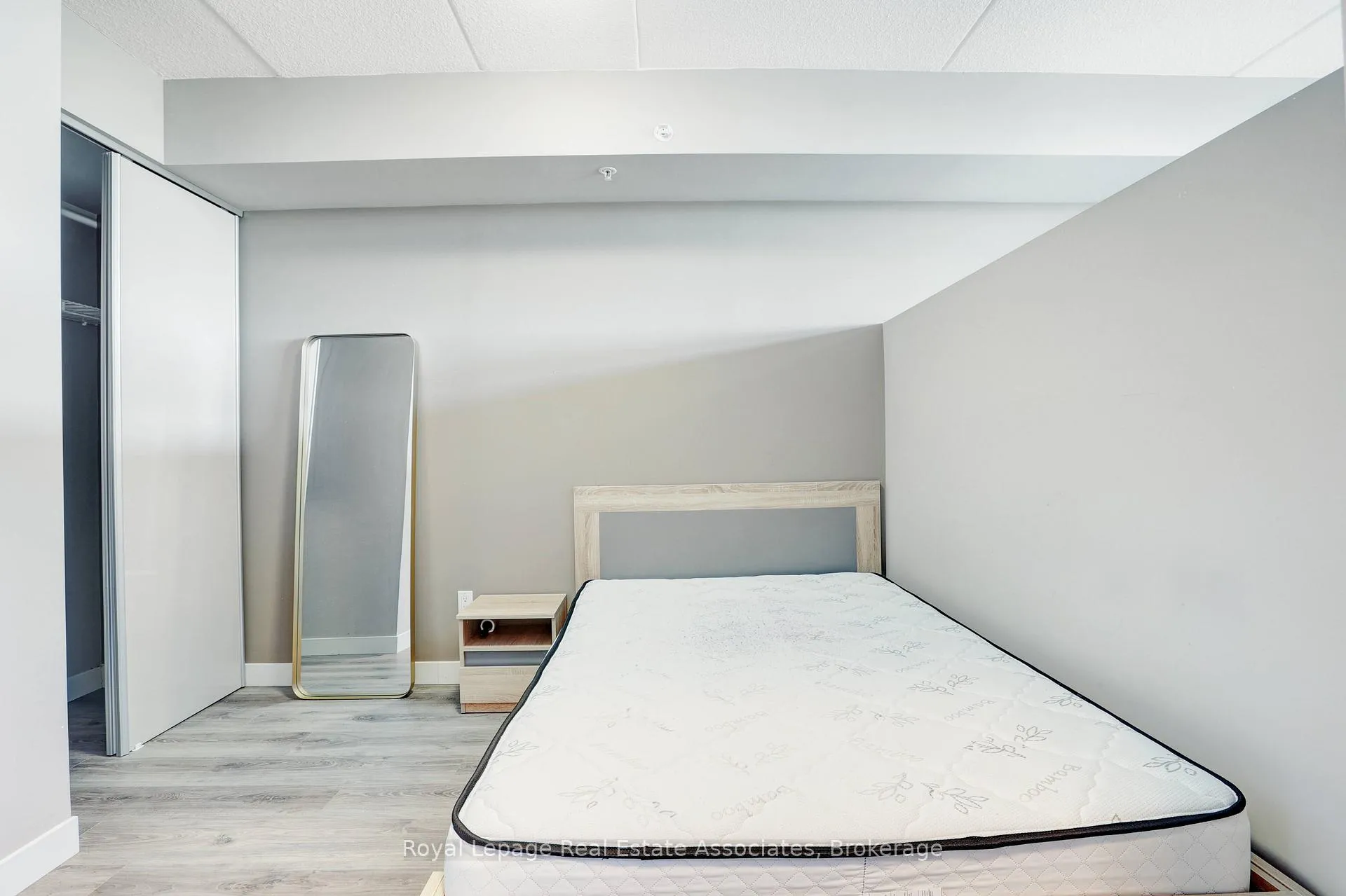 Photo 8 of Unit 625, 308 Lester Street, Waterloo, Beechwood/University — HOMEH