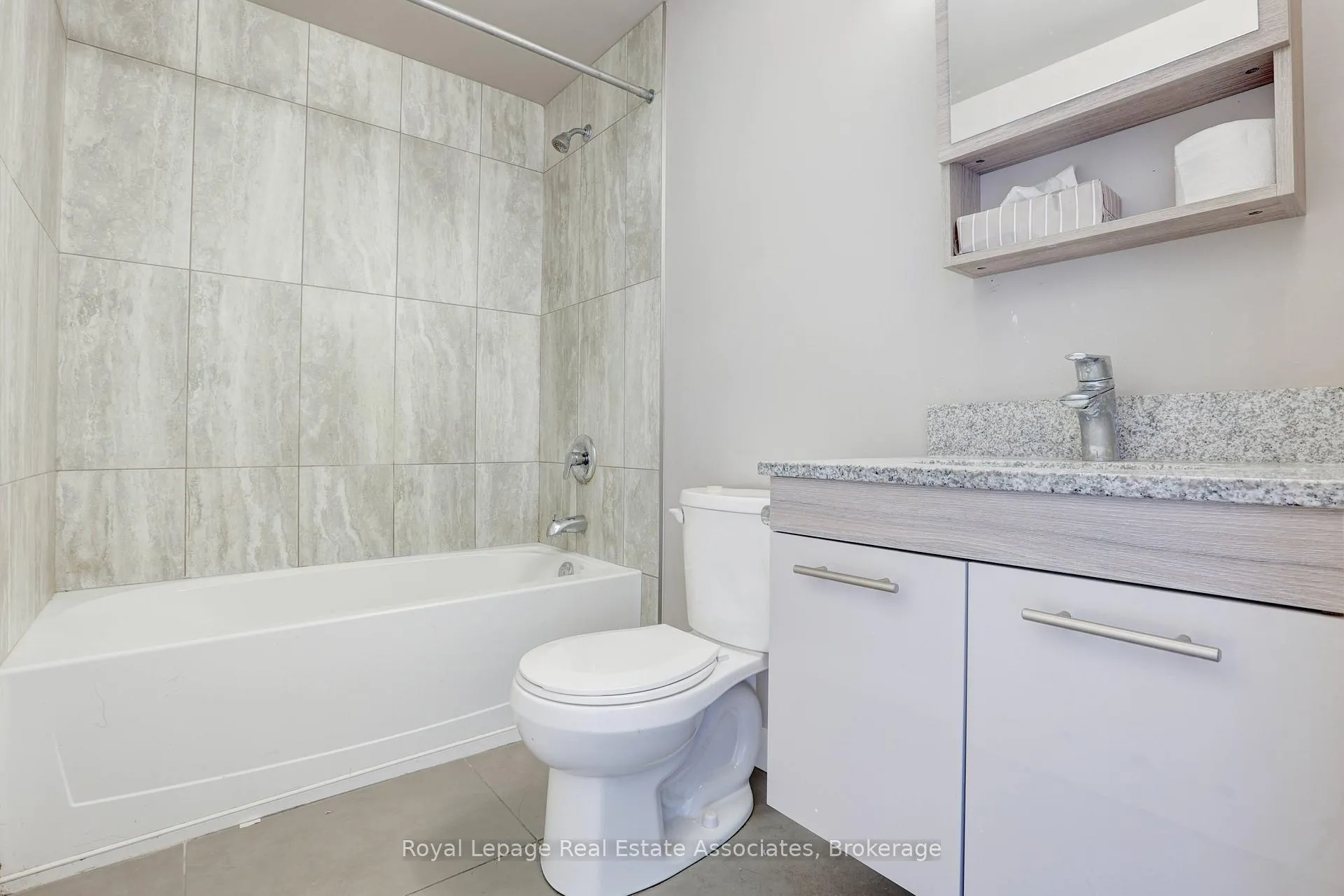 Photo 13 of Unit 625, 308 Lester Street, Waterloo, Beechwood/University — HOMEH