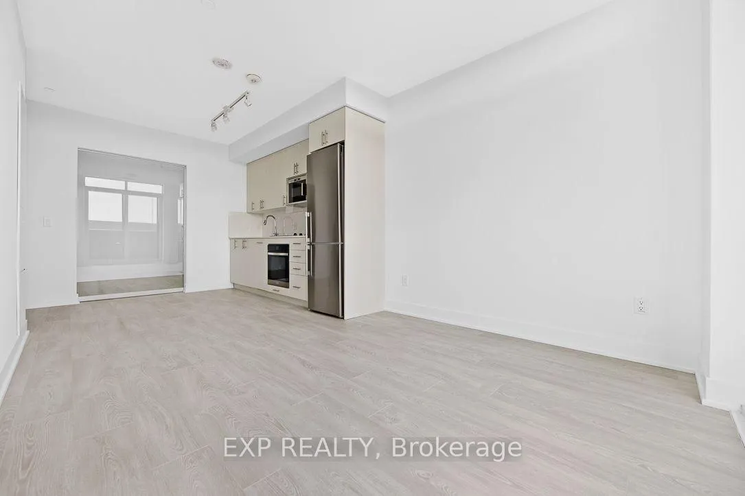 Photo 11 of Unit 1102, 2545 Simcoe Street N, Oshawa, Windfields — HOMEH