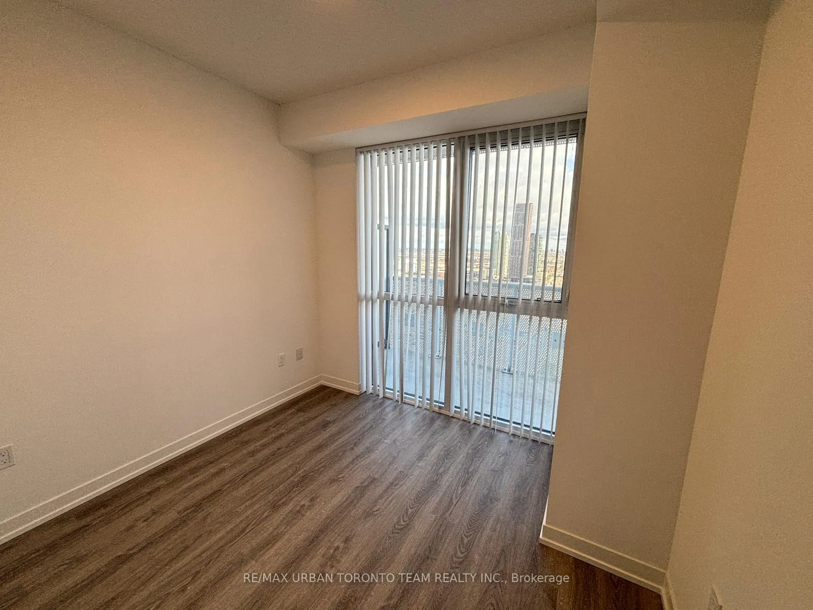 Photo 8 of Unit 3108, 8 Interchange Way, Vaughan, Vaughan Corporate Centre — HOMEH
