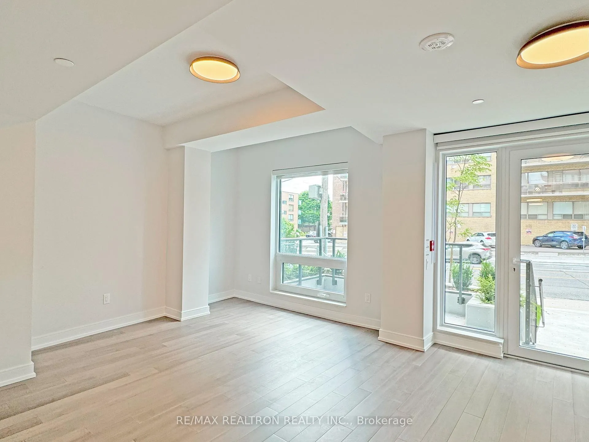 Photo 7 of Unit 101, 2525 Bathurst Street, Toronto, Forest Hill North — HOMEH