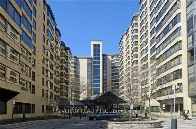 Front of Unit 1201, 211 St Patrick Street