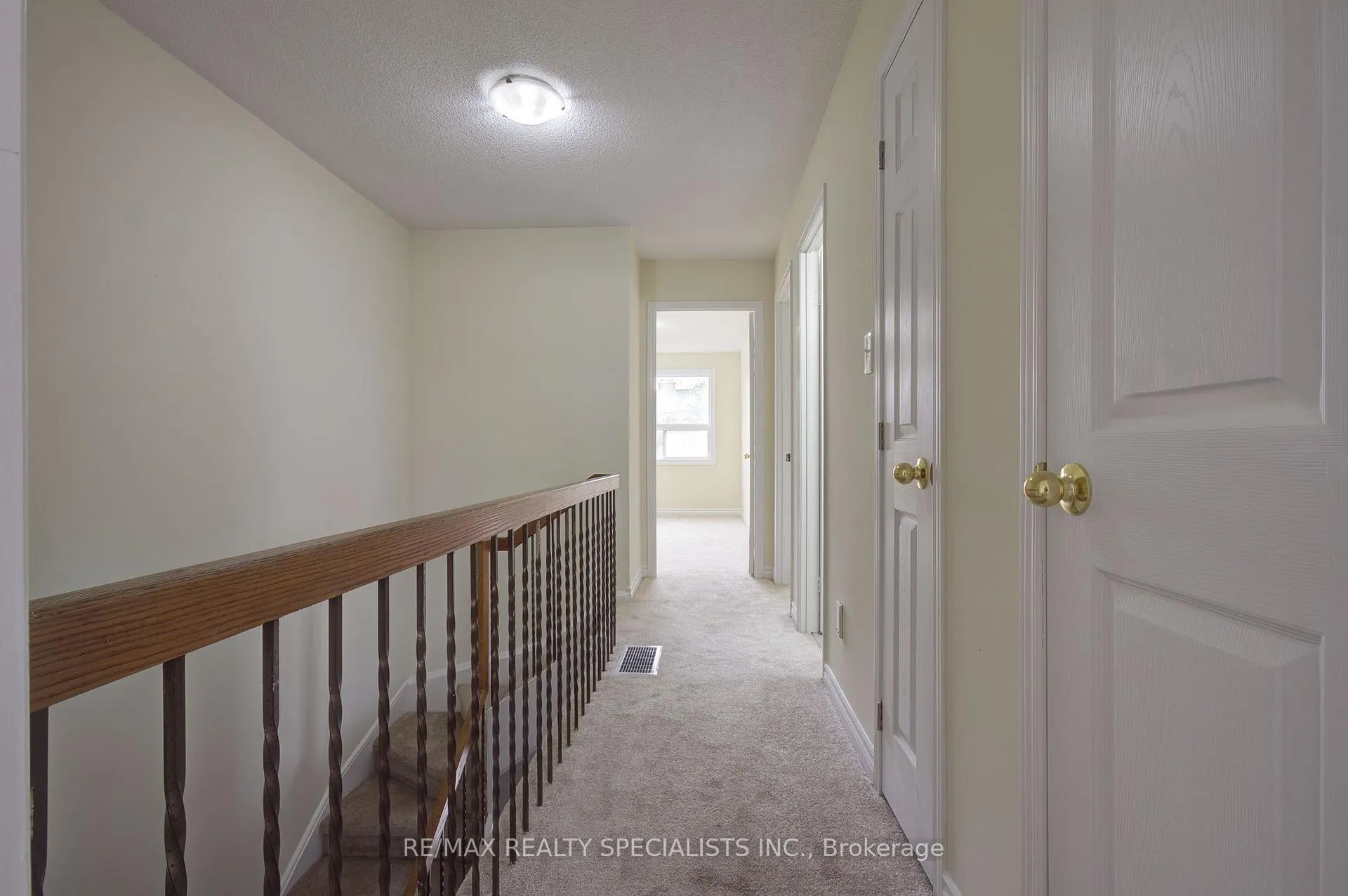 Photo 18 of 51 John Street, Brampton, Downtown Brampton — HOMEH