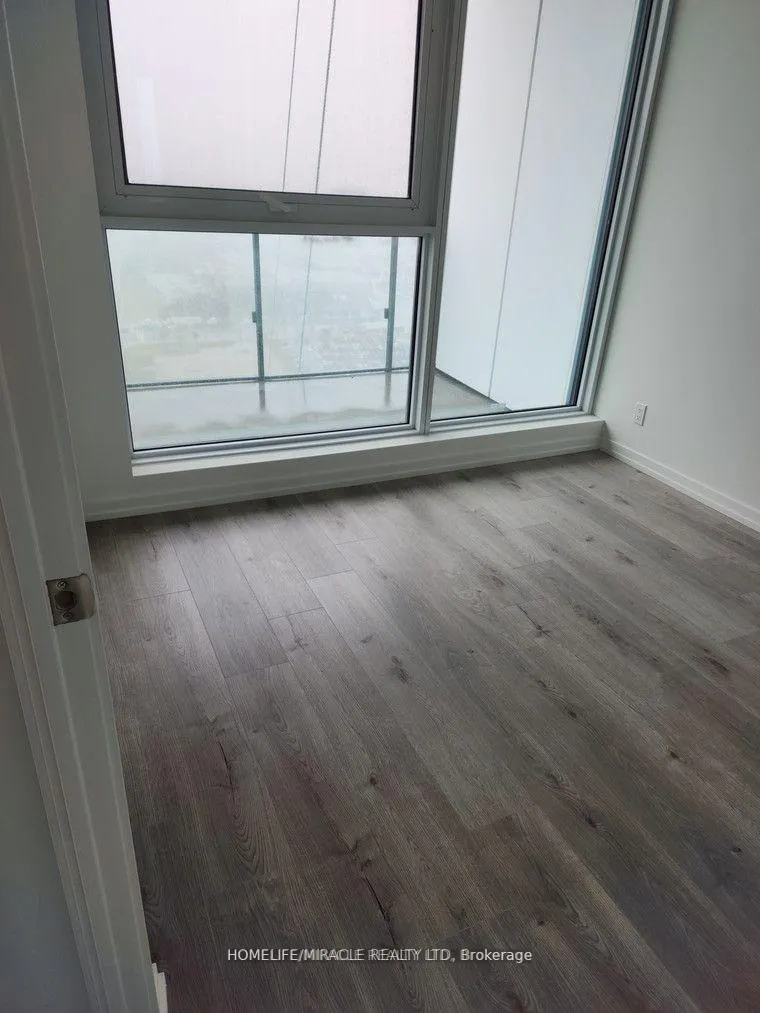 Photo 11 of Unit 3012, 7890 Jane Street, Vaughan, Vaughan Corporate Centre — HOMEH