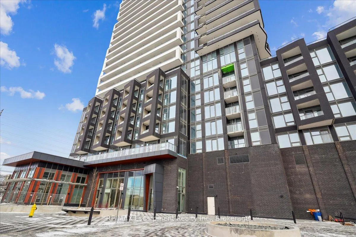 Photo 2 of Unit 621, 260 Malta Avenue E, Brampton, Fletcher's Creek South — HOMEH
