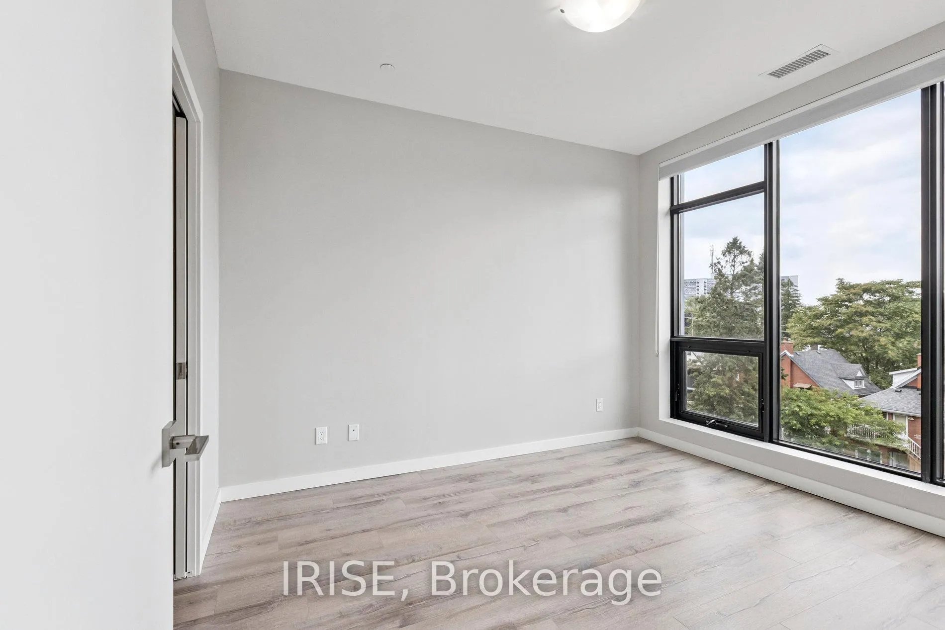 Photo 15 of Unit 321, 690 King Street W, Kitchener — HOMEH