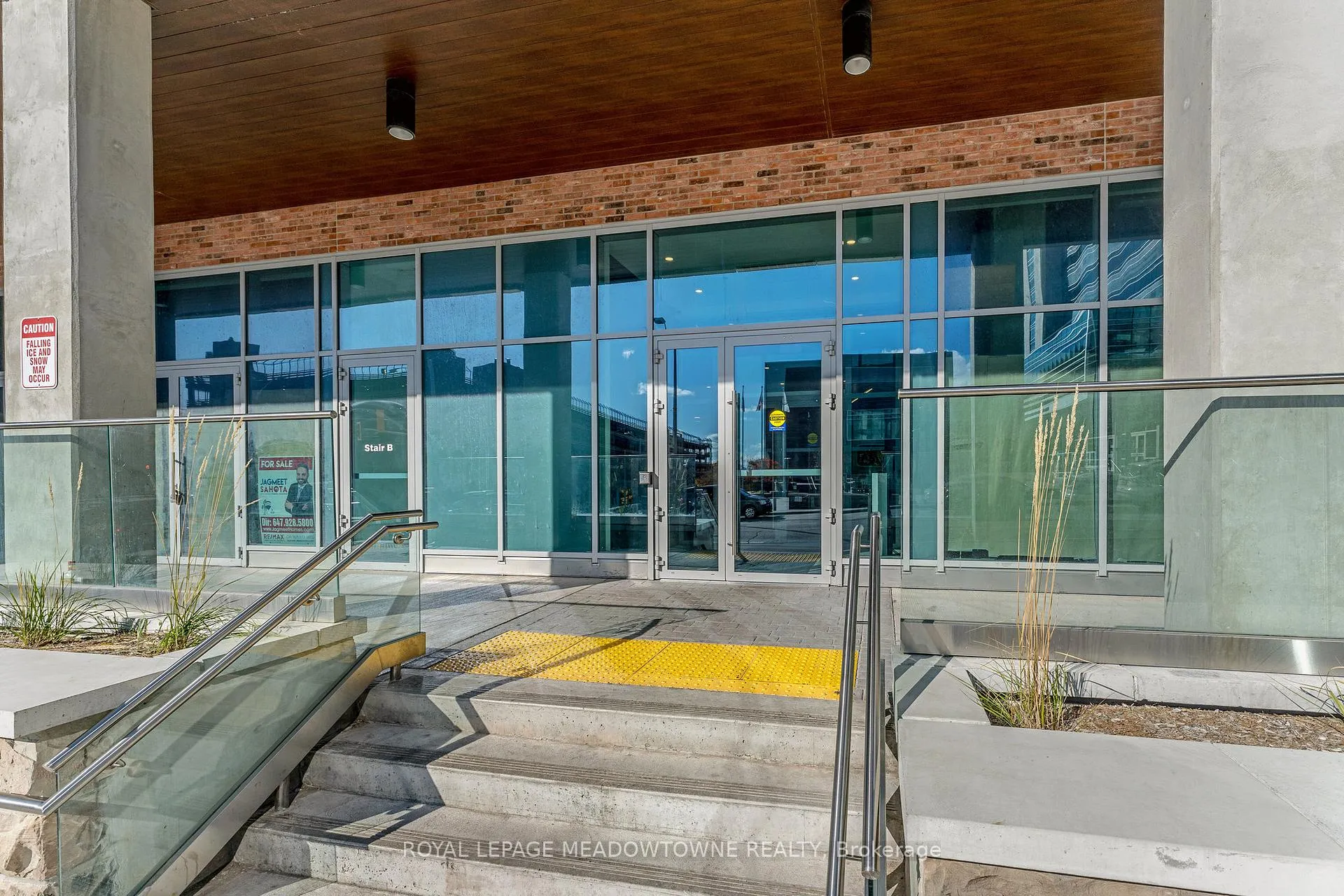 Photo 7 of Unit 606, 60 Frederick Street, Kitchener, City Commercial Core — HOMEH