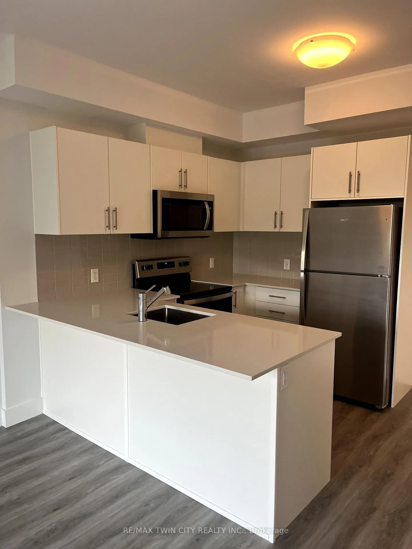 Photo 2 of Unit 409, 1000 Lackner Place, Kitchener — HOMEH