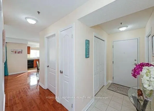 Photo 3 of Unit 3310, 4 Dayspring Circle, Brampton, Goreway Drive Corridor — HOMEH