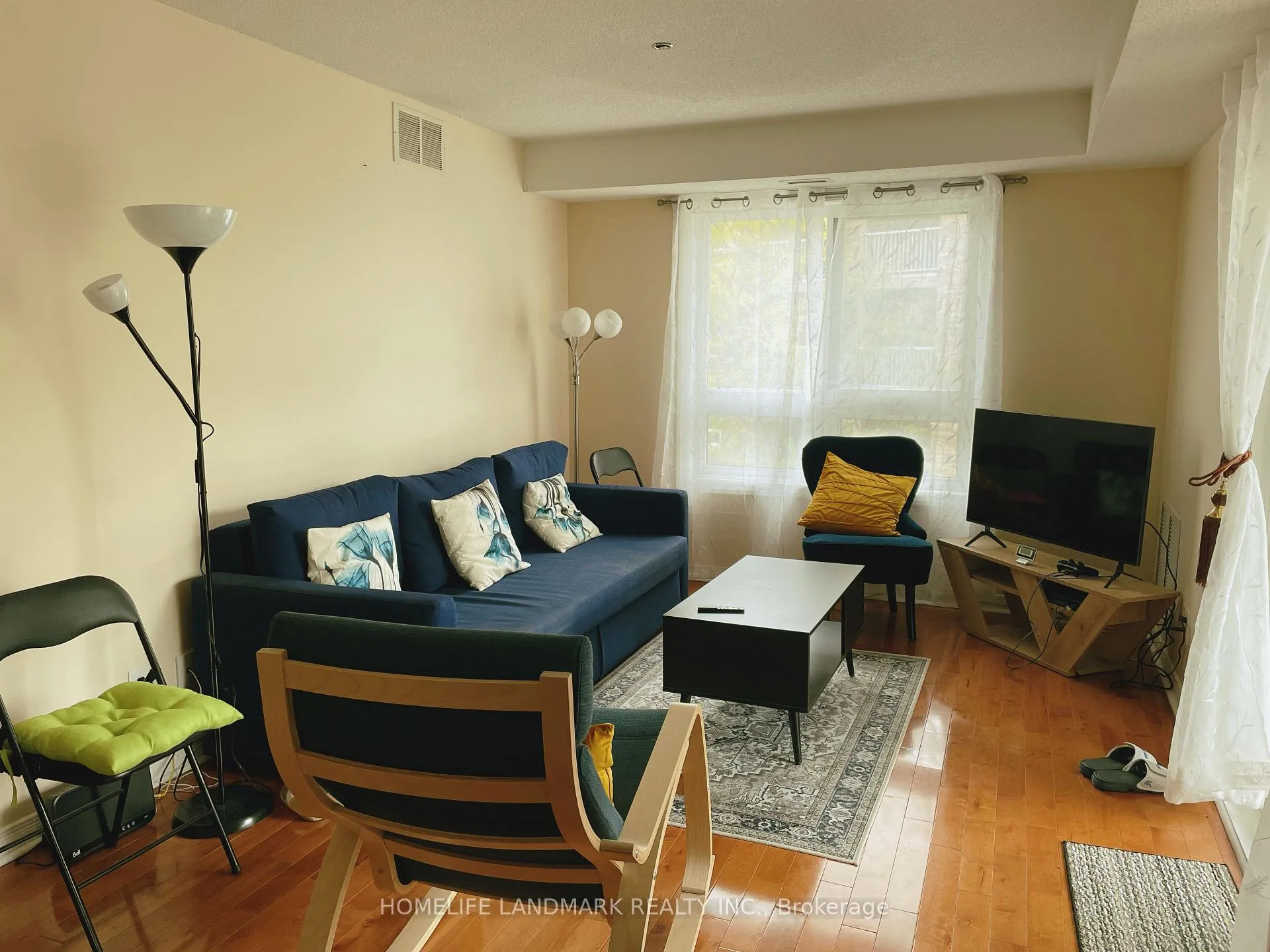 Photo 11 of Unit 3310, 4 Dayspring Circle, Brampton, Goreway Drive Corridor — HOMEH