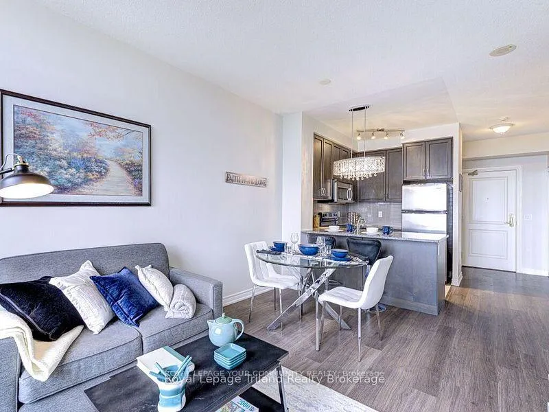 Photo 10 of Unit 814, 9245 Jane Street, Vaughan, Maple — HOMEH