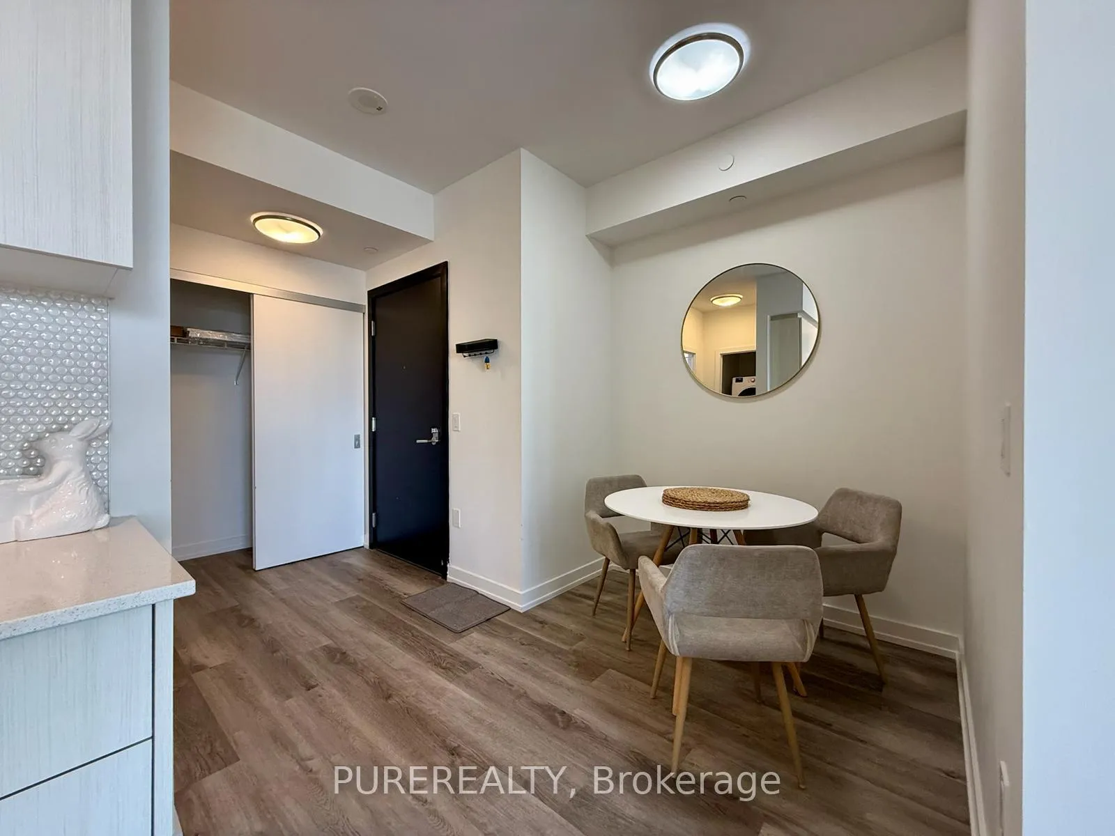 Photo 2 of Unit 1507, 5 Wellington Street, Kitchener — HOMEH