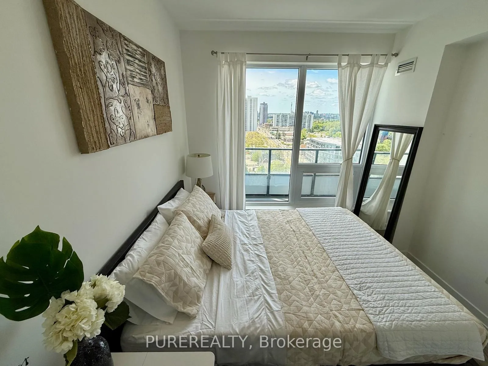 Photo 9 of Unit 1507, 5 Wellington Street, Kitchener — HOMEH