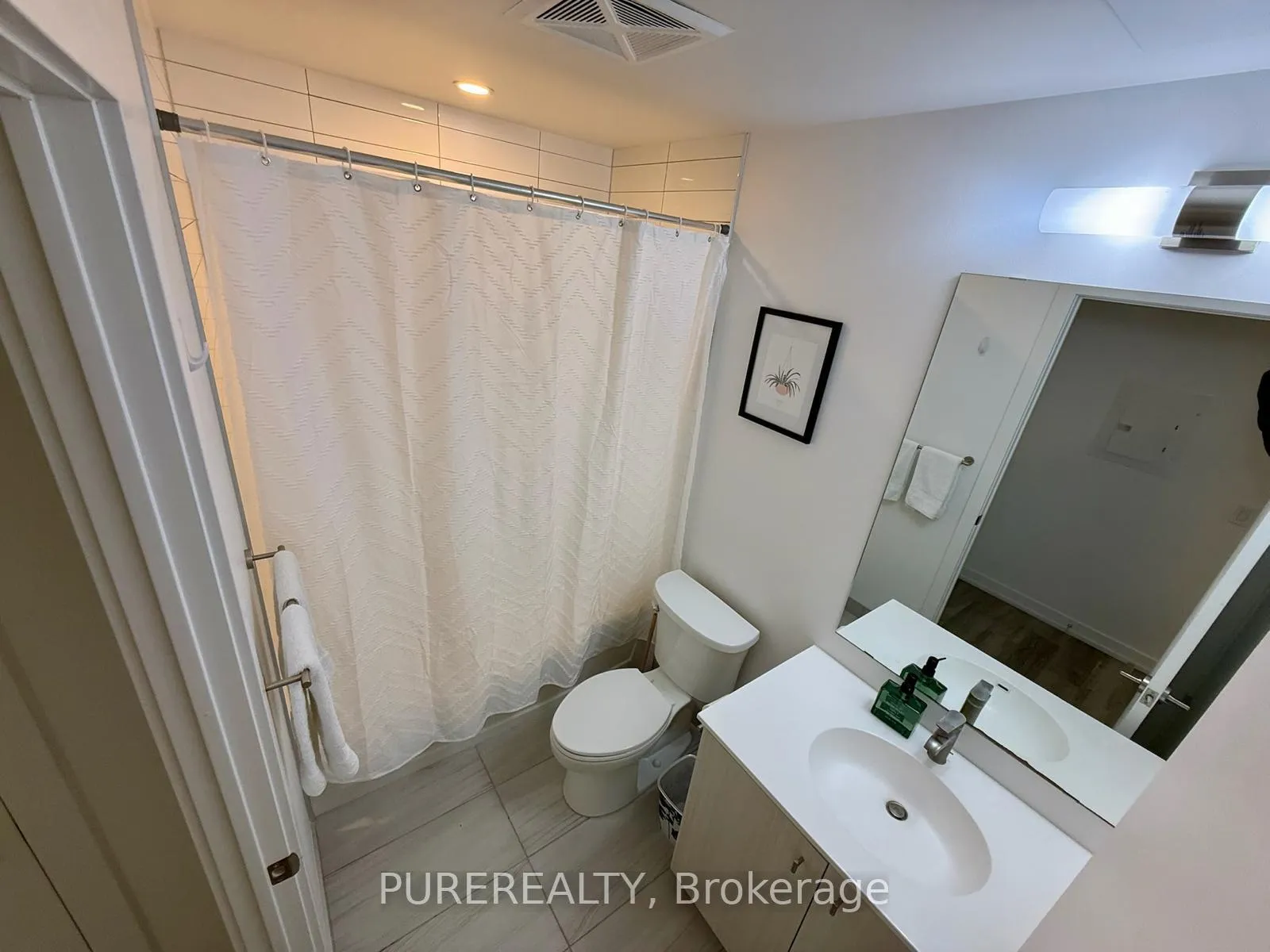 Photo 11 of Unit 1507, 5 Wellington Street, Kitchener — HOMEH