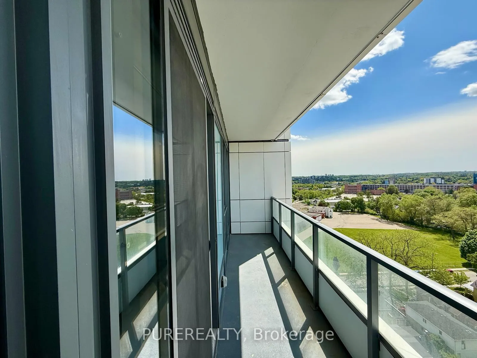 Photo 16 of Unit 1507, 5 Wellington Street, Kitchener — HOMEH