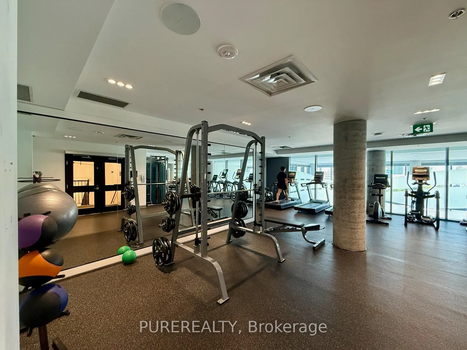 Photo 29 of Unit 1507, 5 Wellington Street, Kitchener — HOMEH