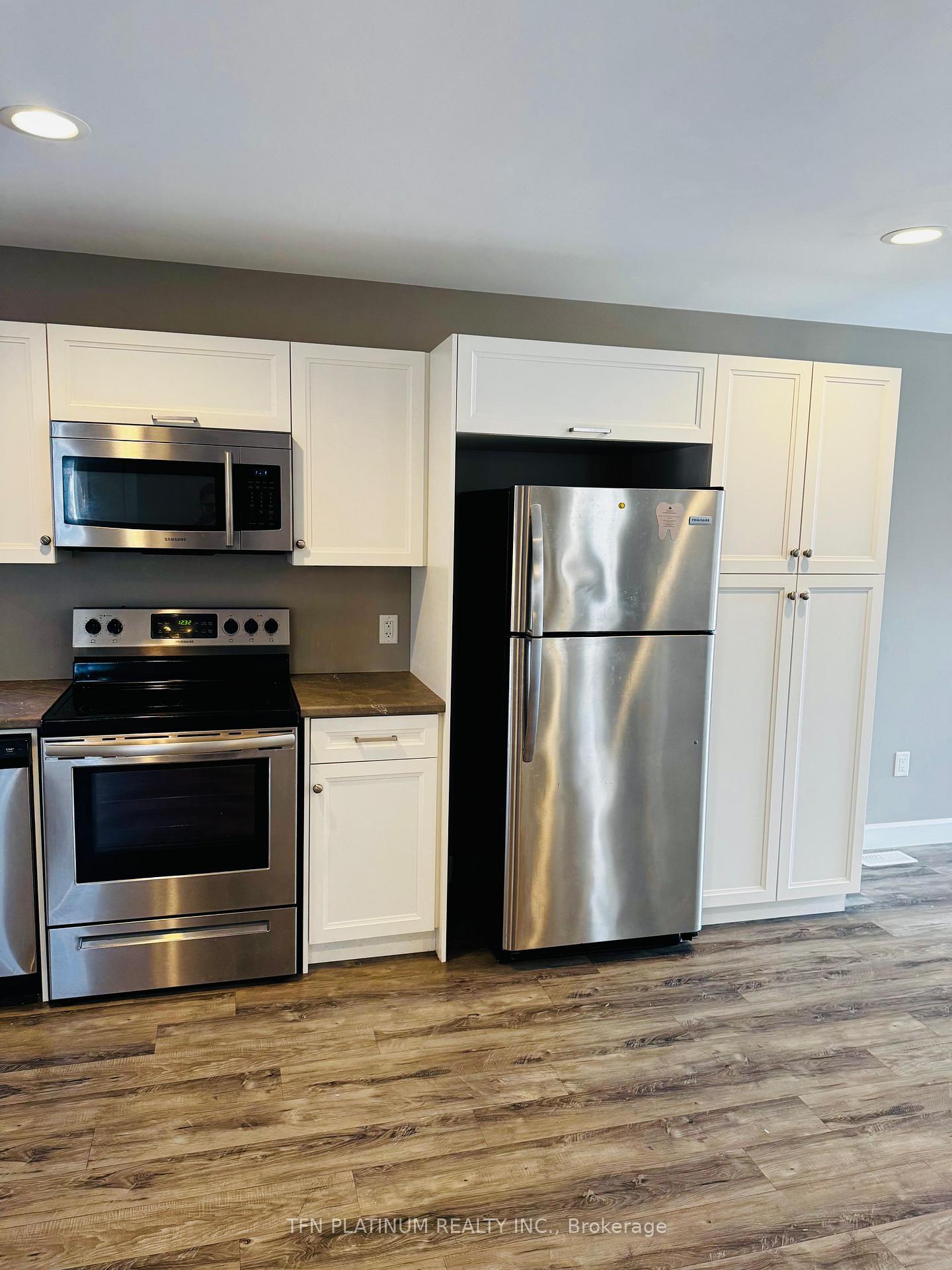 Photo 6 of 146 Moonstone Crescent, Chatham-Kent, Chatham — HOMEH