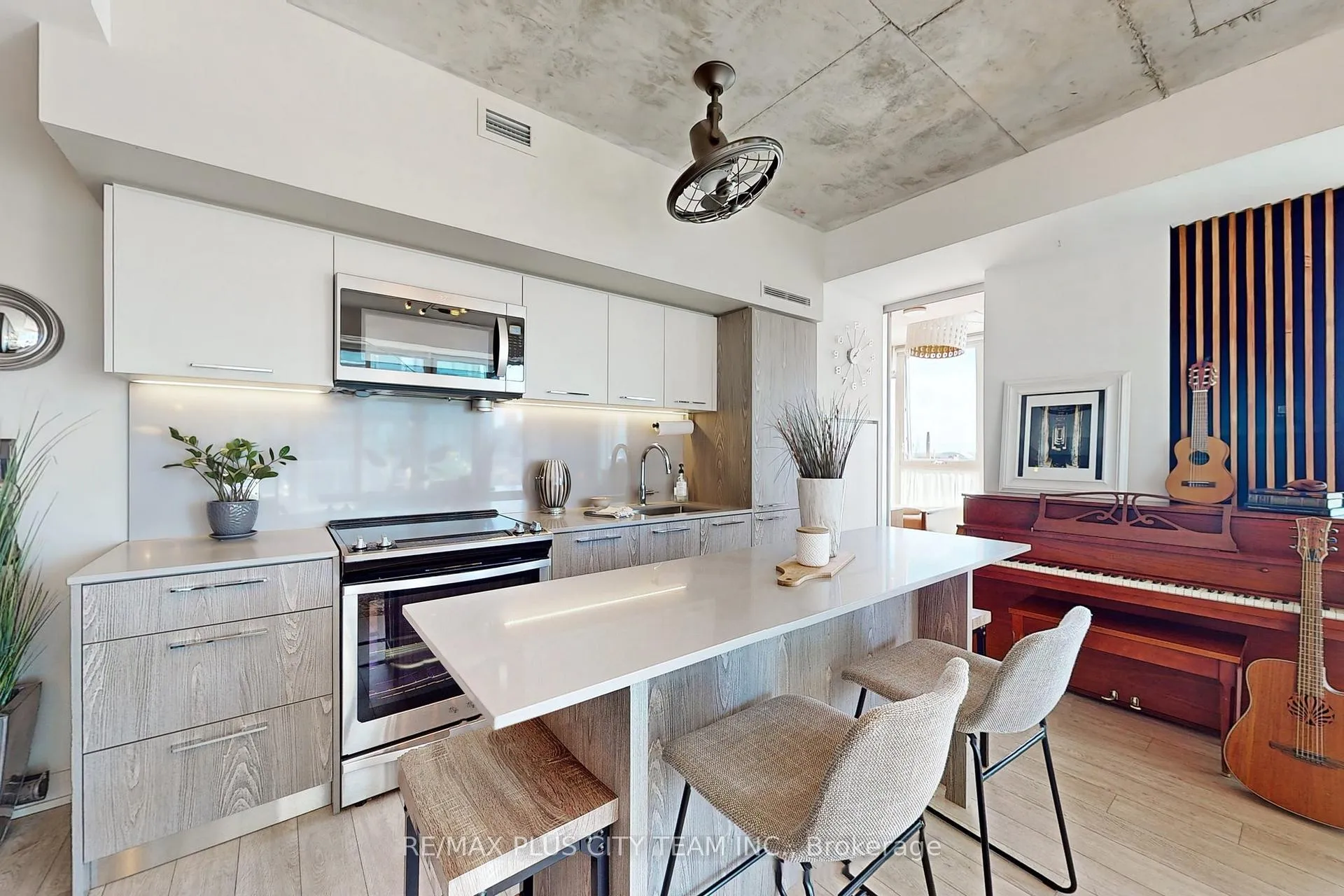 Photo 7 of Unit 807, 25 Baseball Place, Toronto, South Riverdale — HOMEH