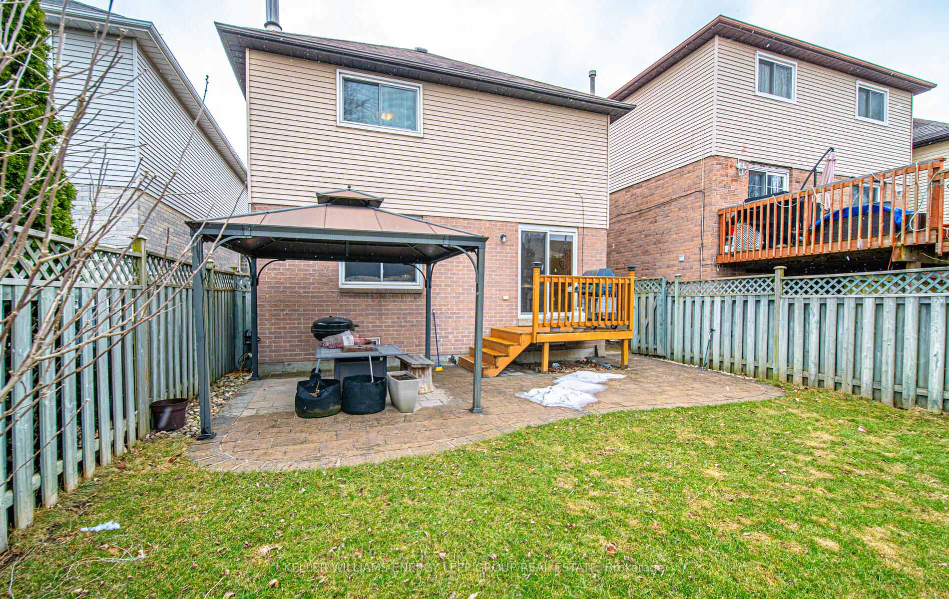 Photo 9 of 4 Carr Drive, Ajax, Central — HOMEH