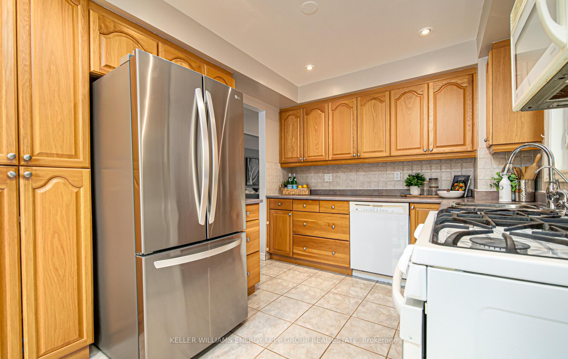 Photo 24 of 4 Carr Drive, Ajax, Central — HOMEH