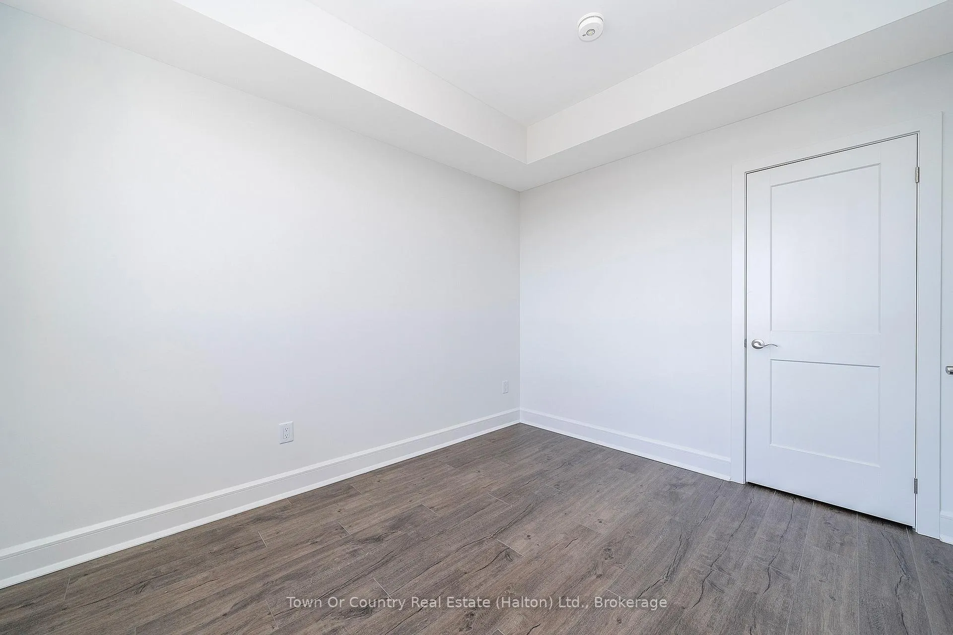 Photo 14 of Unit 617, 251 Northfield Drive E, Waterloo, Colonial Acres — HOMEH