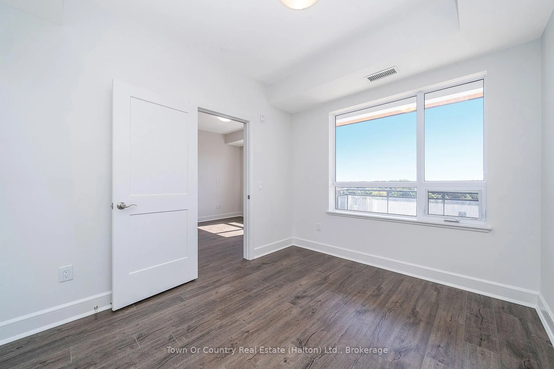 Photo 15 of Unit 617, 251 Northfield Drive E, Waterloo, Colonial Acres — HOMEH