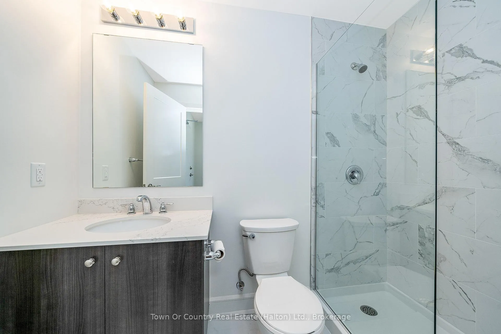 Photo 16 of Unit 617, 251 Northfield Drive E, Waterloo, Colonial Acres — HOMEH