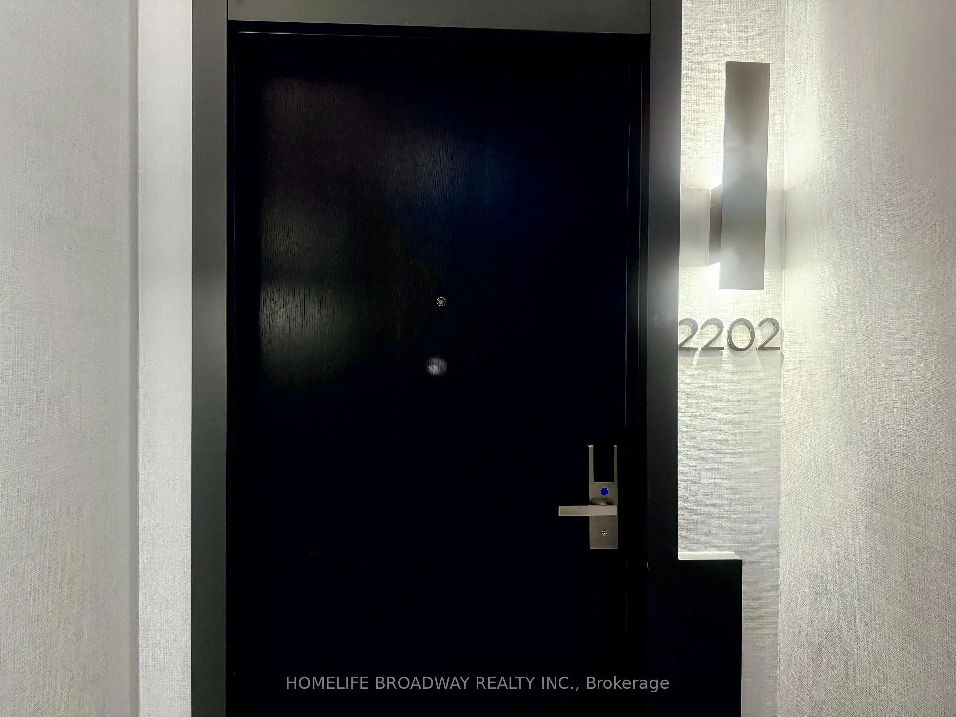 Photo 2 of Unit 2202, 8 Water Walk Drive, Markham, Unionville — HOMEH