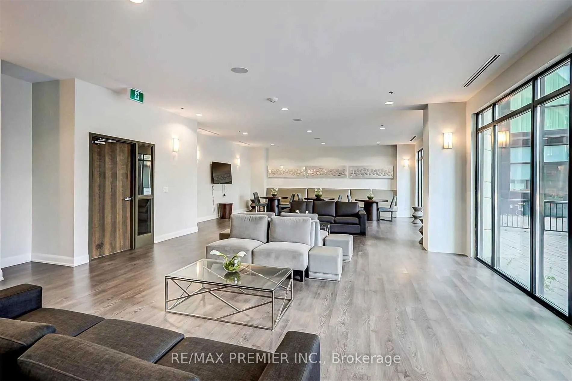 Photo 15 of Unit 1201, 2910 Highway 7 Road W, Vaughan, Concord — HOMEH