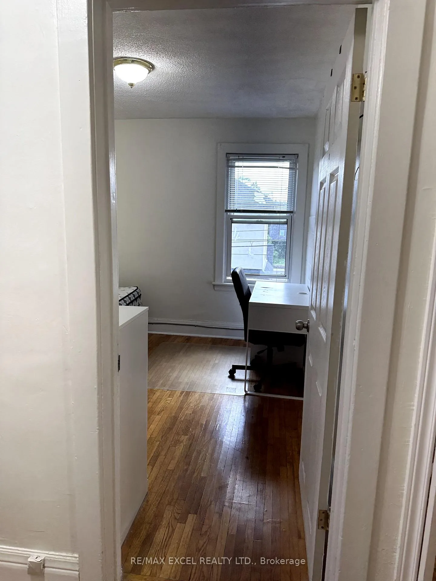 Photo 8 of 9 Macklin Street N, Hamilton, Westdale — HOMEH
