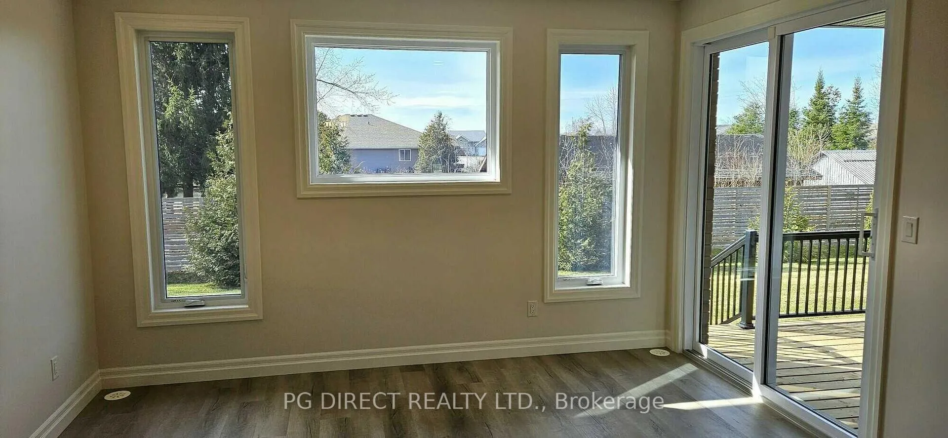 Photo 3 of 10 Cardinal Court, Prince Edward County, Sophiasburg Ward — HOMEH