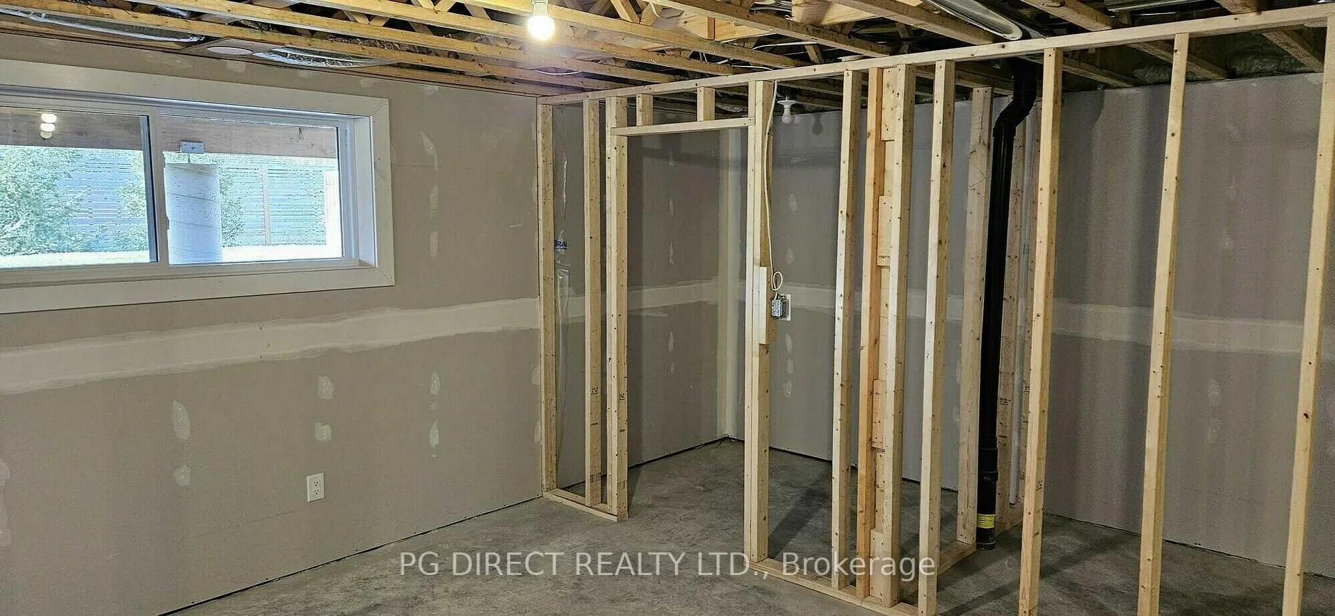 Photo 17 of 10 Cardinal Court, Prince Edward County, Sophiasburg Ward — HOMEH