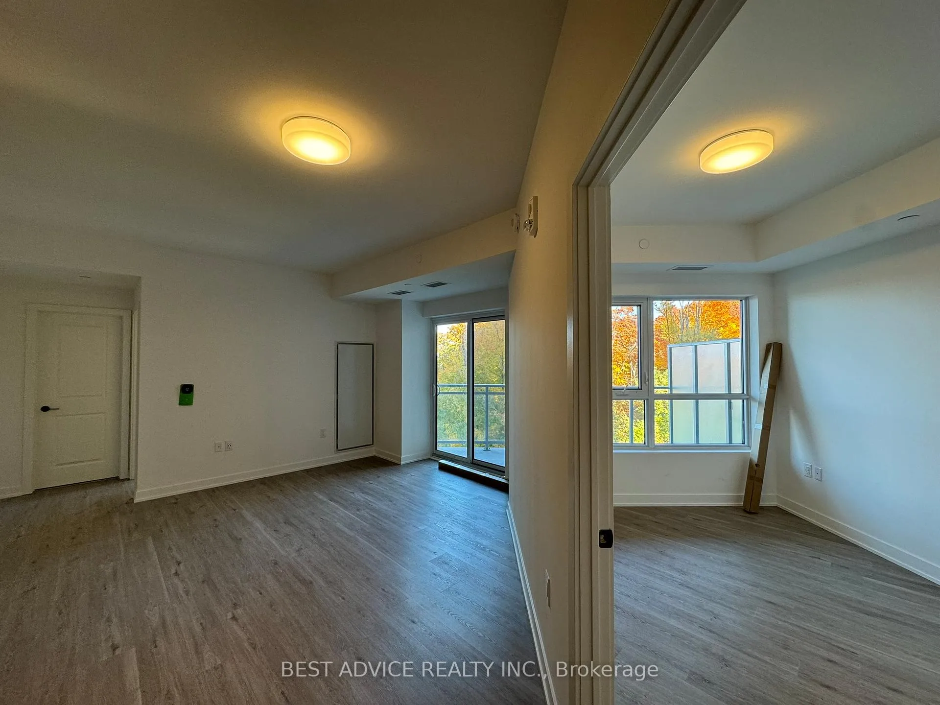 Photo 5 of Unit 307, 56 Lakeside Terrace, Barrie, Little Lake — HOMEH