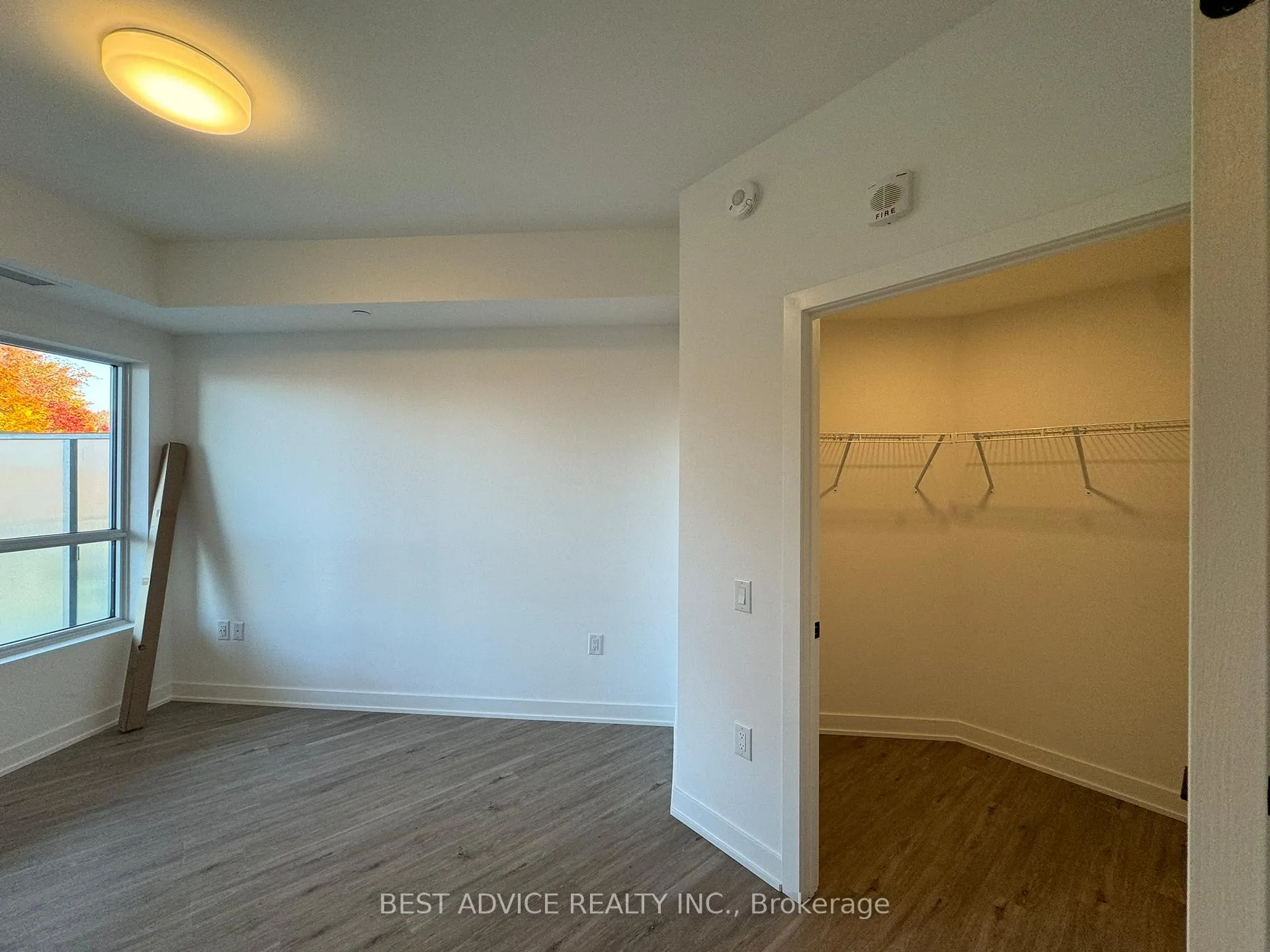 Photo 6 of Unit 307, 56 Lakeside Terrace, Barrie, Little Lake — HOMEH