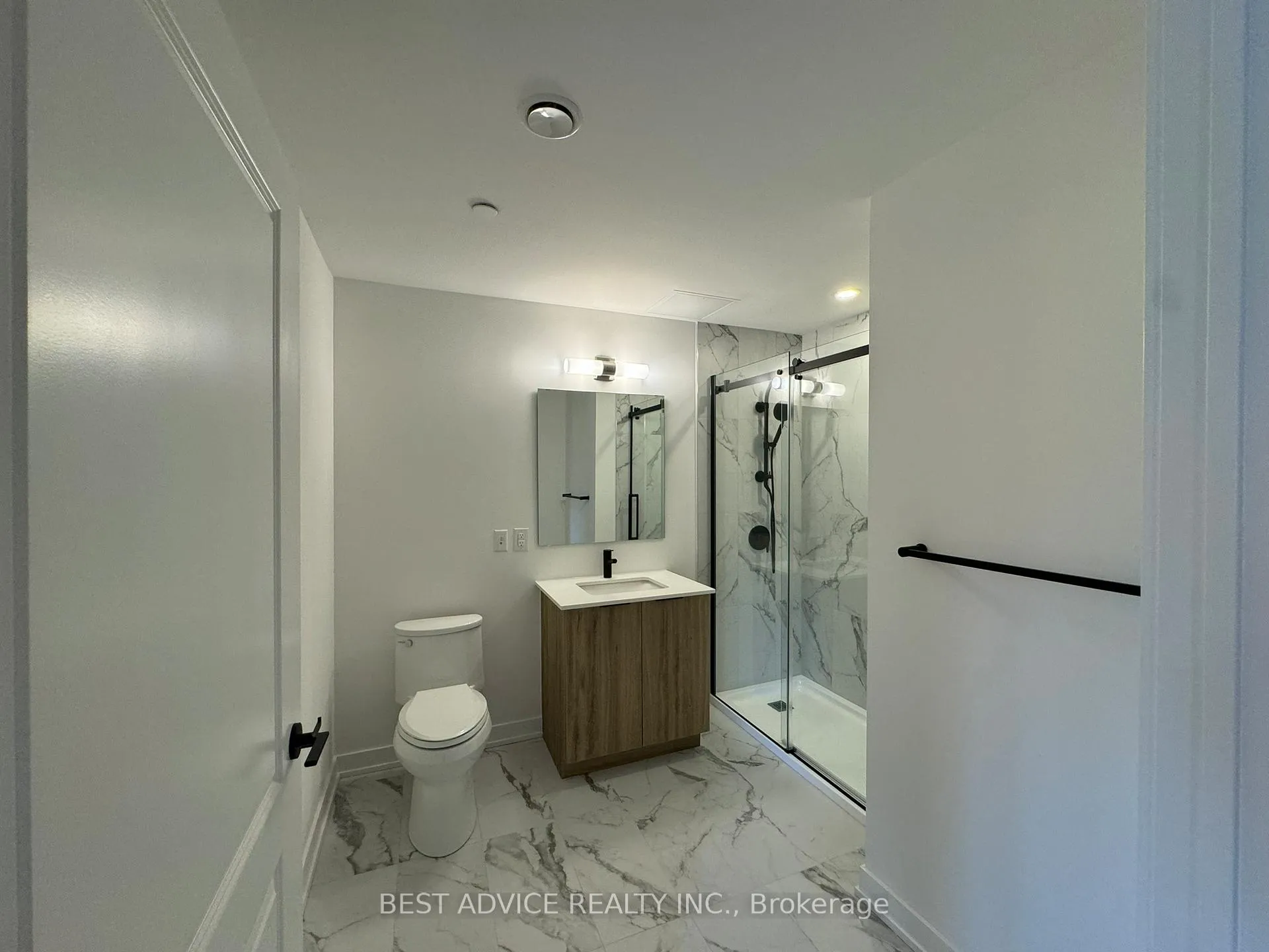 Photo 7 of Unit 307, 56 Lakeside Terrace, Barrie, Little Lake — HOMEH