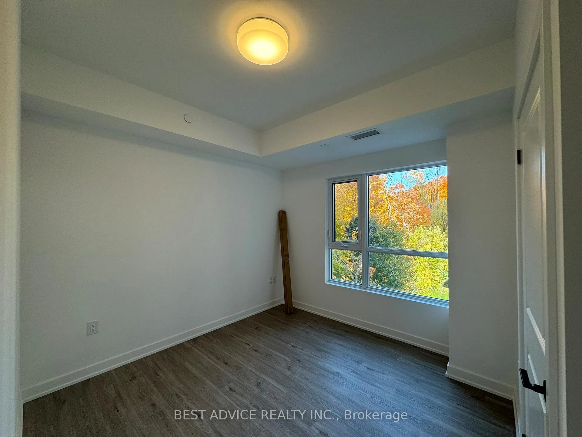 Photo 10 of Unit 307, 56 Lakeside Terrace, Barrie, Little Lake — HOMEH