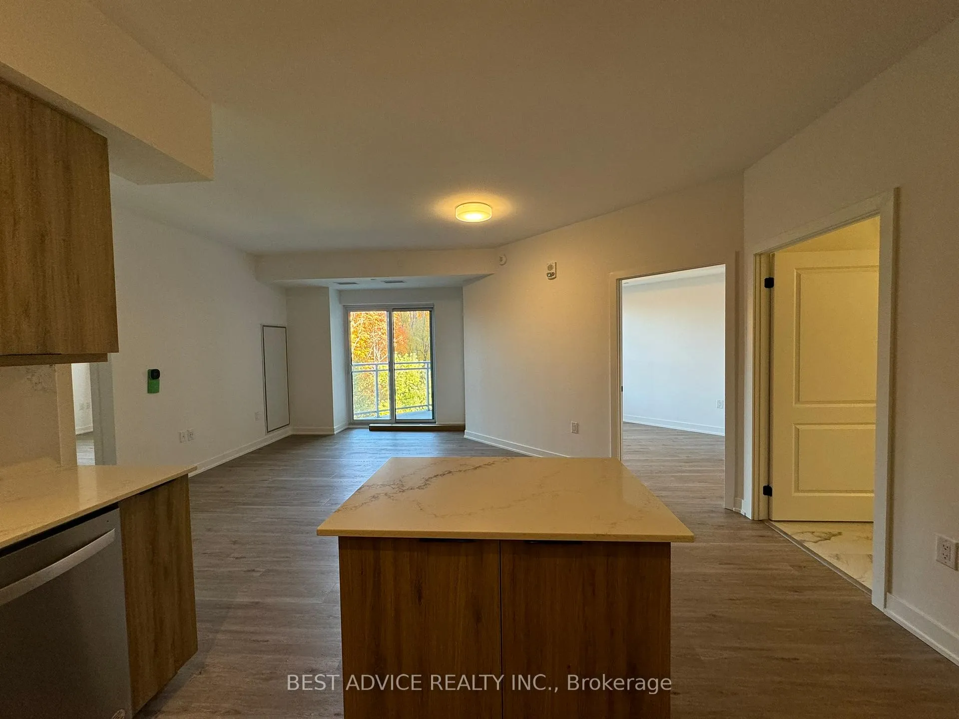 Photo 12 of Unit 307, 56 Lakeside Terrace, Barrie, Little Lake — HOMEH