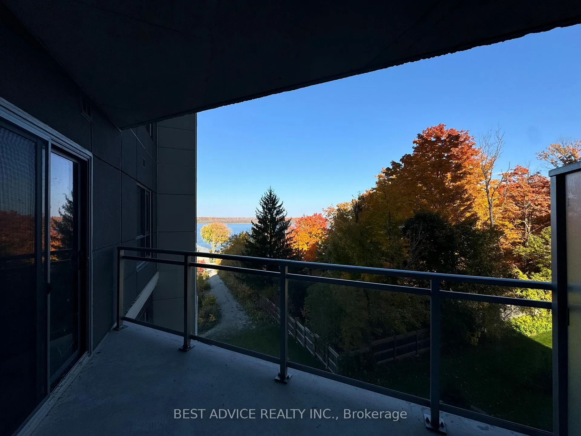 Photo 13 of Unit 307, 56 Lakeside Terrace, Barrie, Little Lake — HOMEH