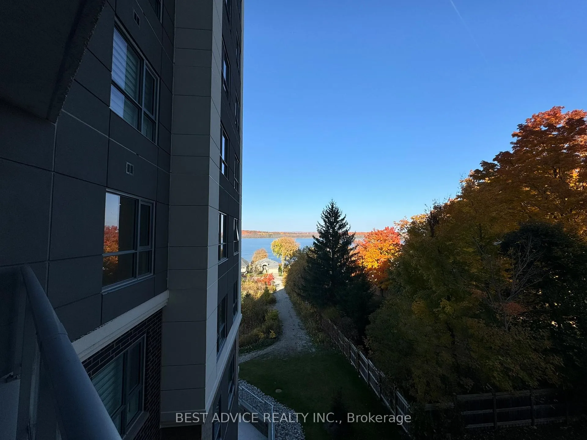Photo 14 of Unit 307, 56 Lakeside Terrace, Barrie, Little Lake — HOMEH