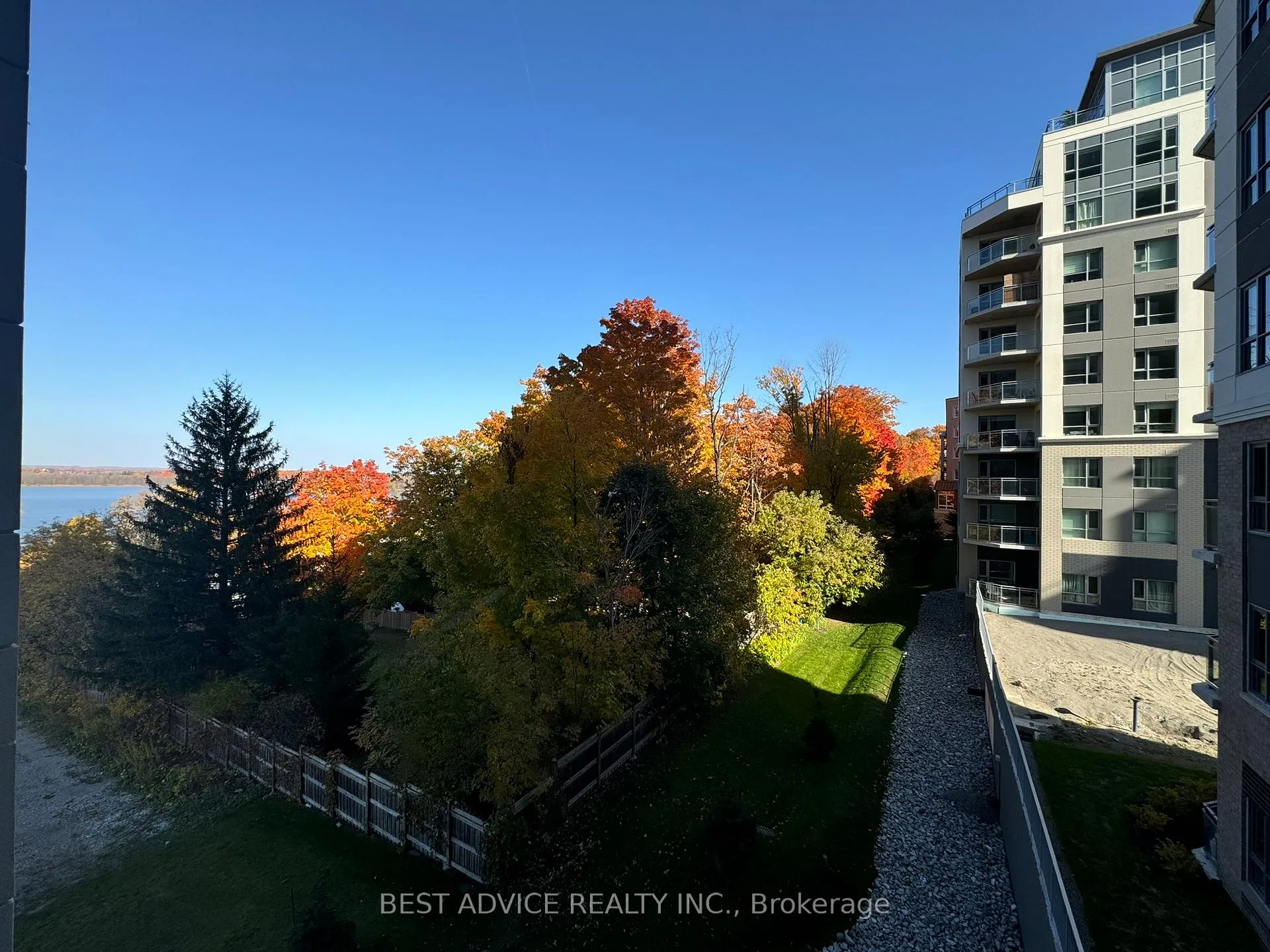 Photo 15 of Unit 307, 56 Lakeside Terrace, Barrie, Little Lake — HOMEH