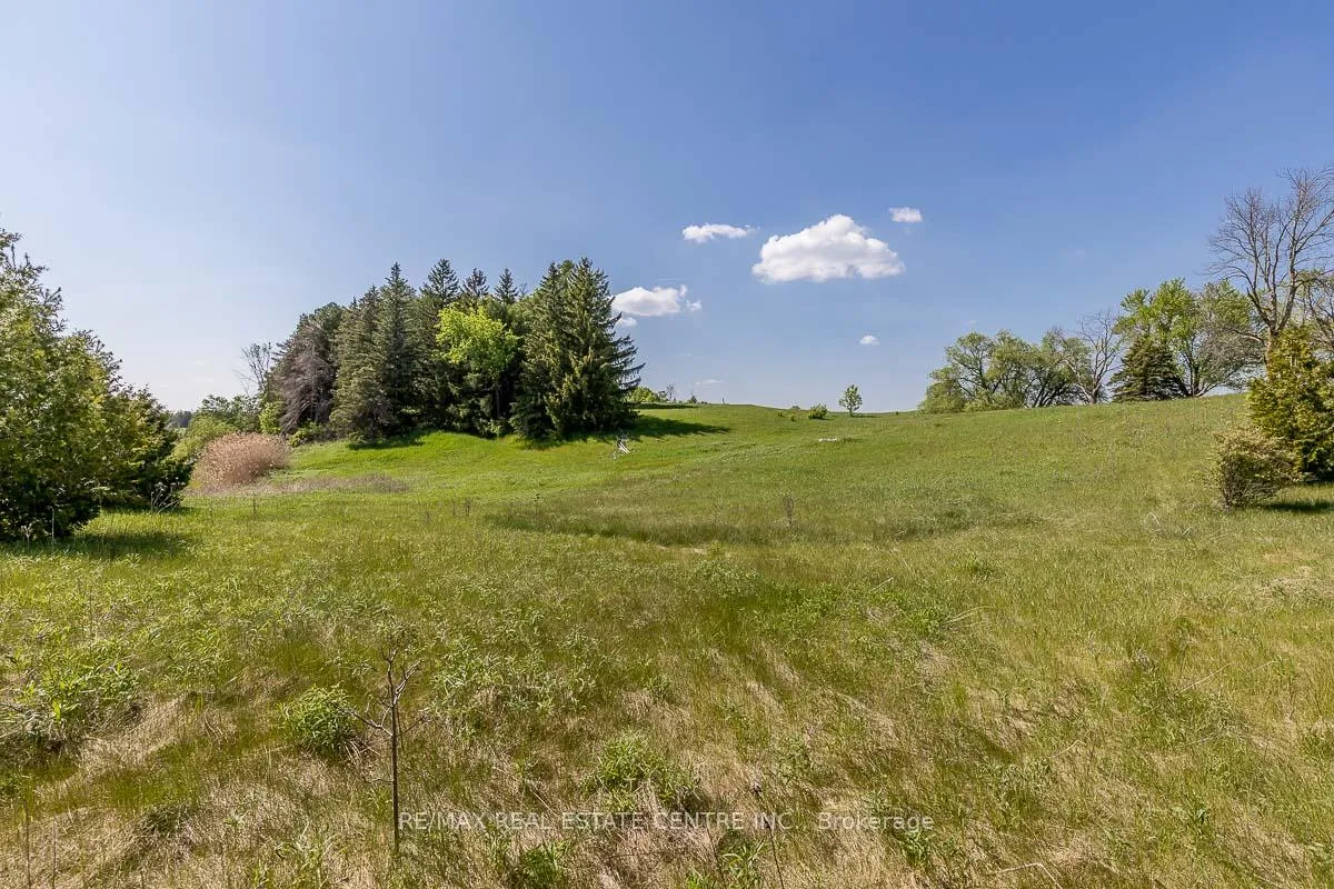 Photo 2 of 2140 Charleston Side Road, Caledon, Rural Caledon — HOMEH