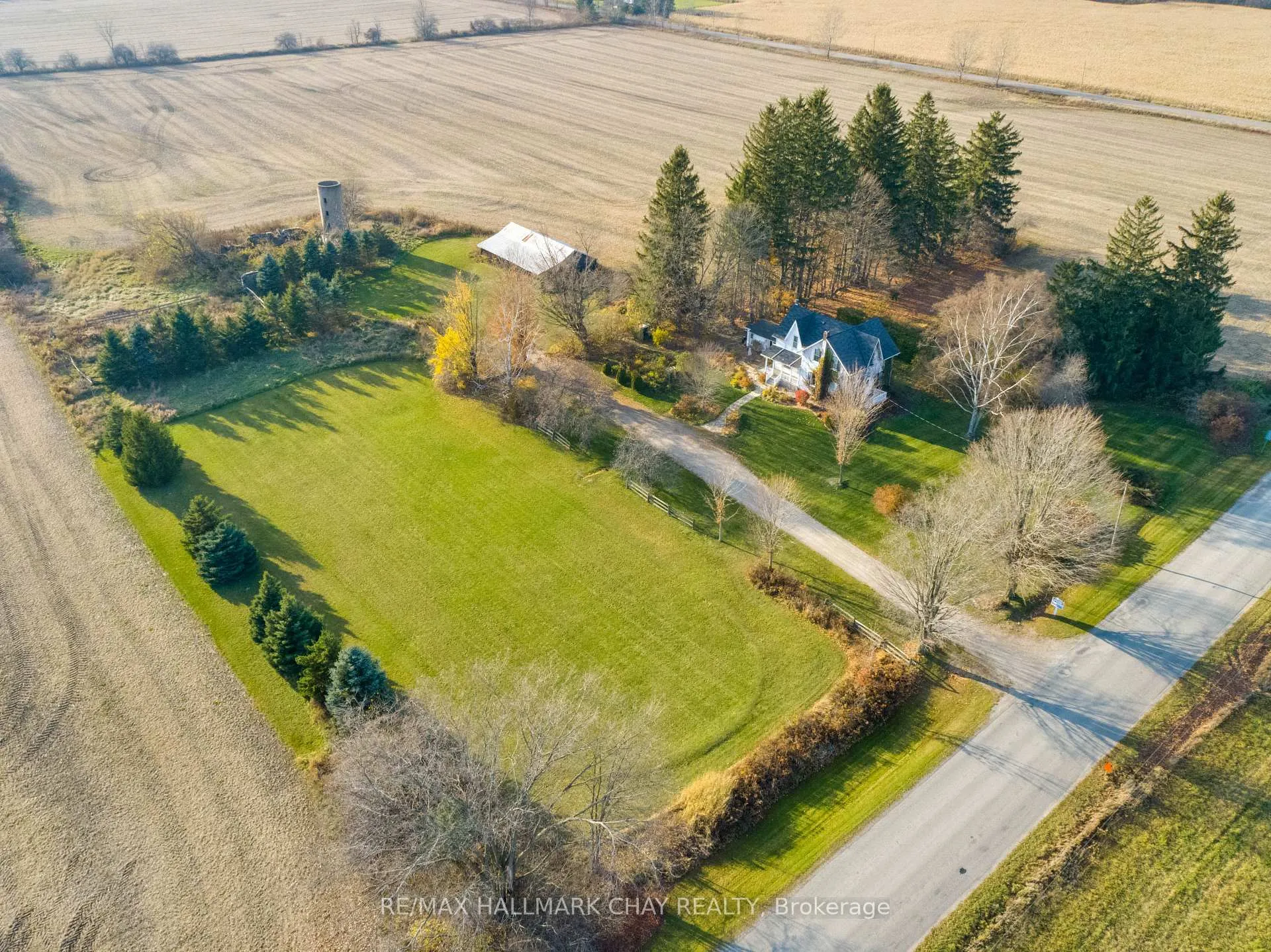 Photo 11 of 700 Baseline Road S, Tiny, Rural Tiny — HOMEH