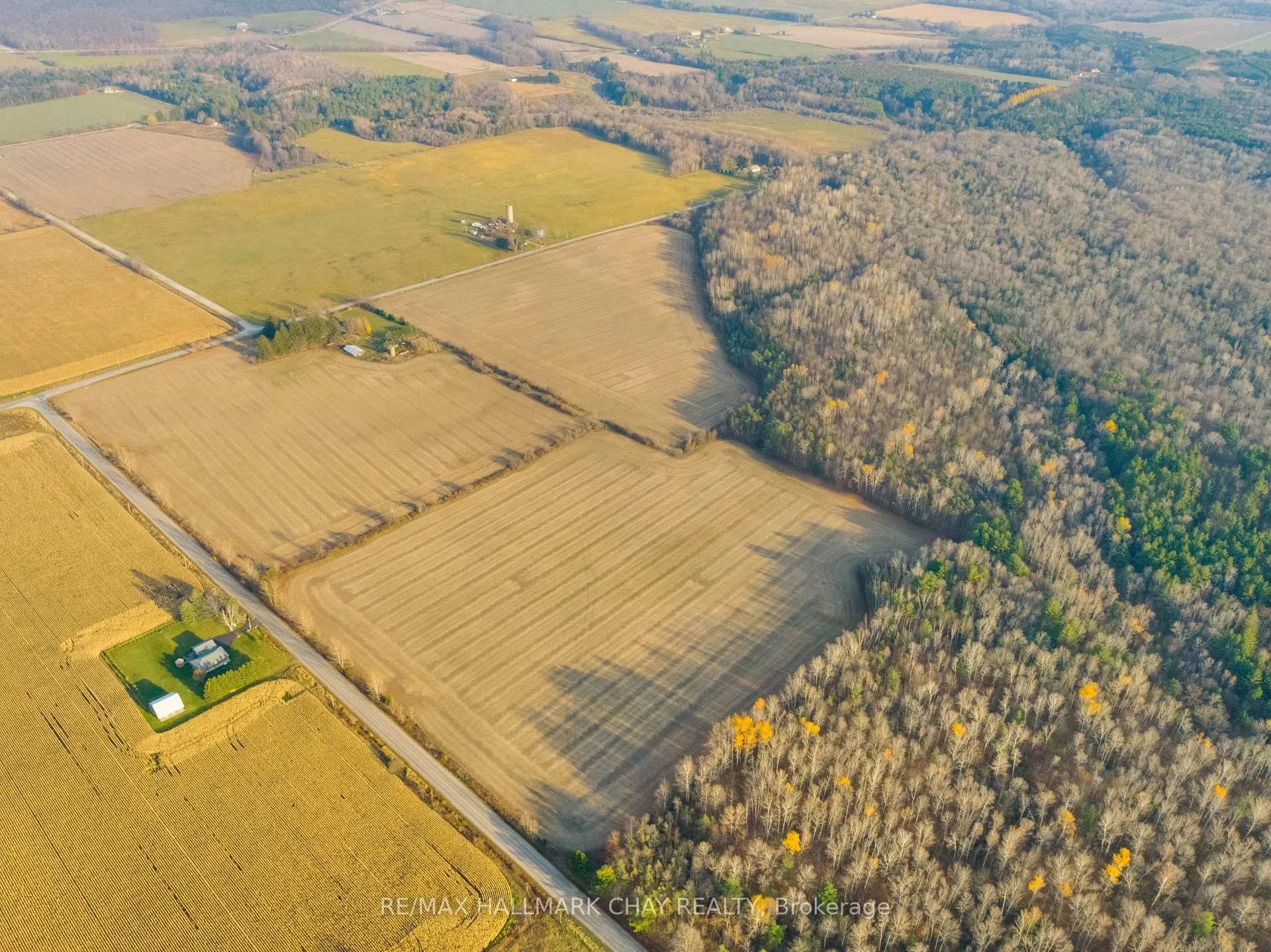 Photo 12 of 700 Baseline Road S, Tiny, Rural Tiny — HOMEH