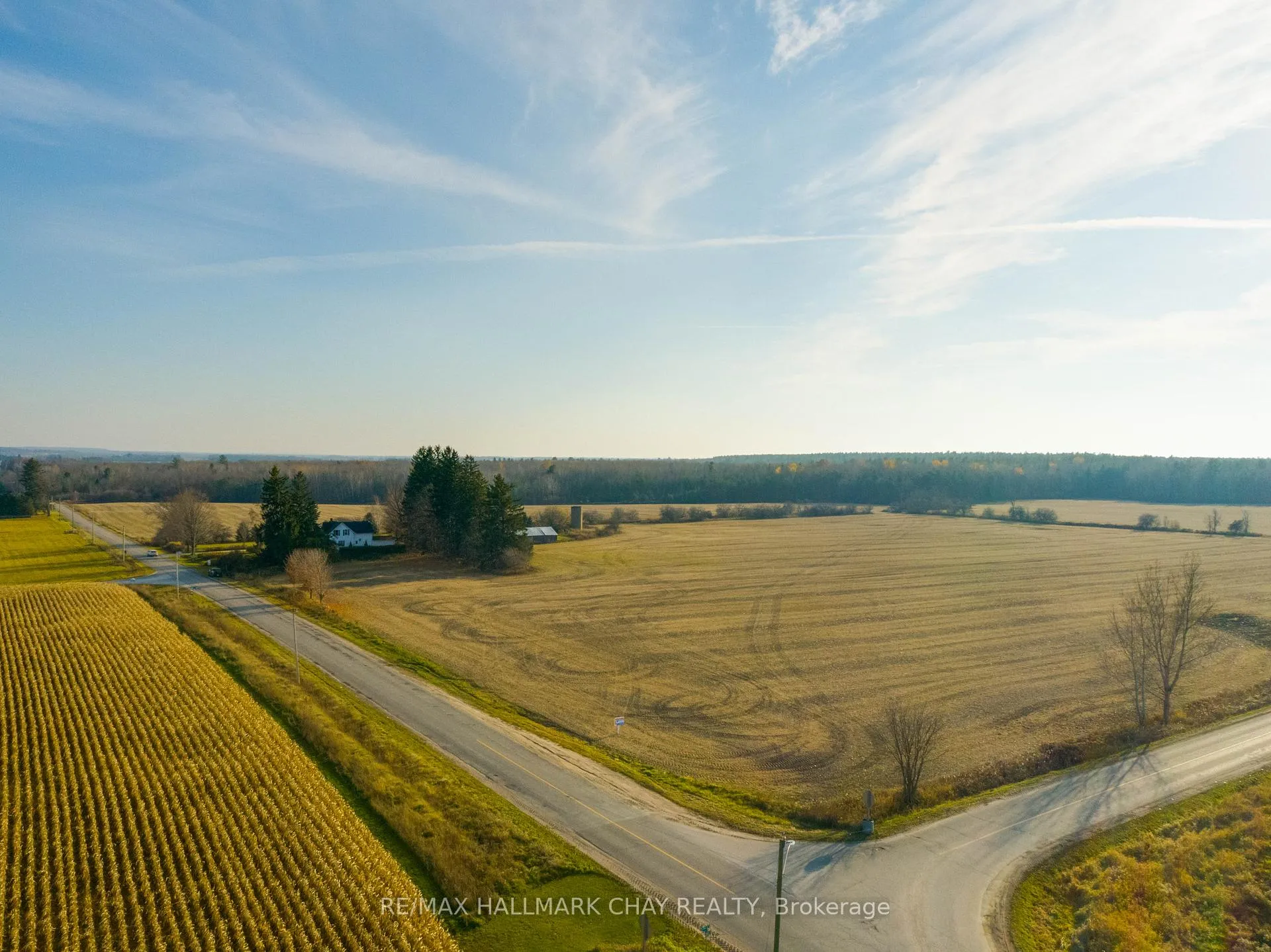 Photo 28 of 700 Baseline Road S, Tiny, Rural Tiny — HOMEH