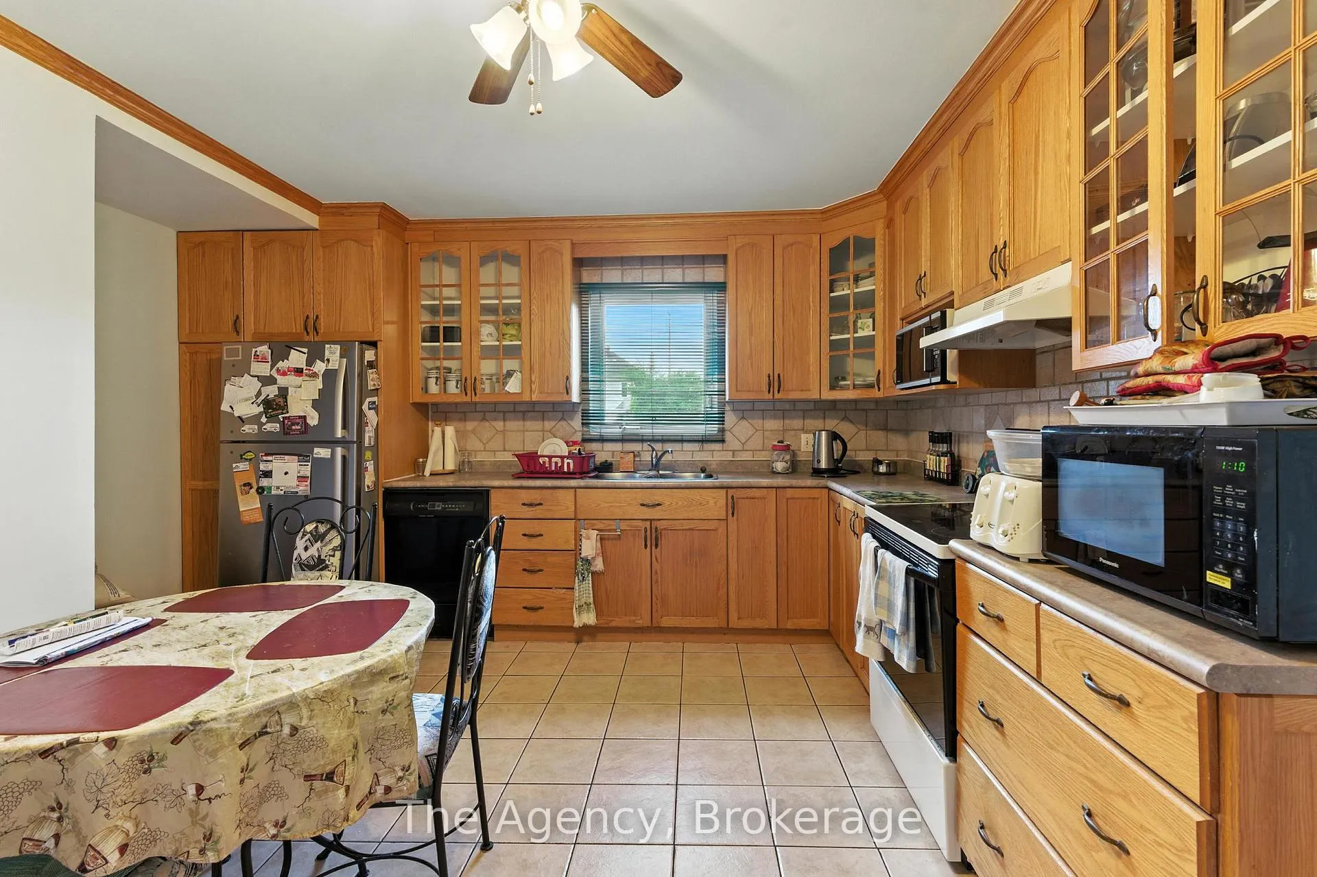 Photo 10 of 80 Mill Street, Welland, Broadway — HOMEH