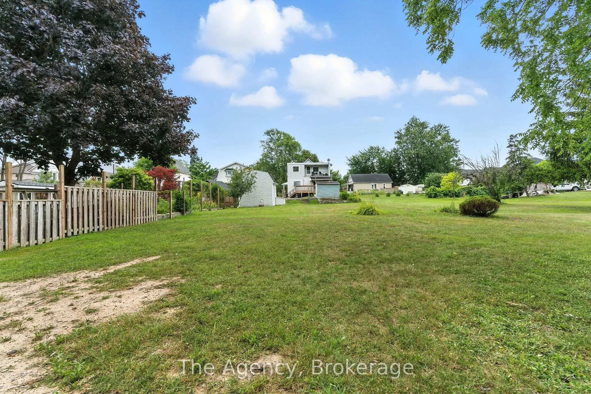 Photo 45 of 80 Mill Street, Welland, Broadway — HOMEH