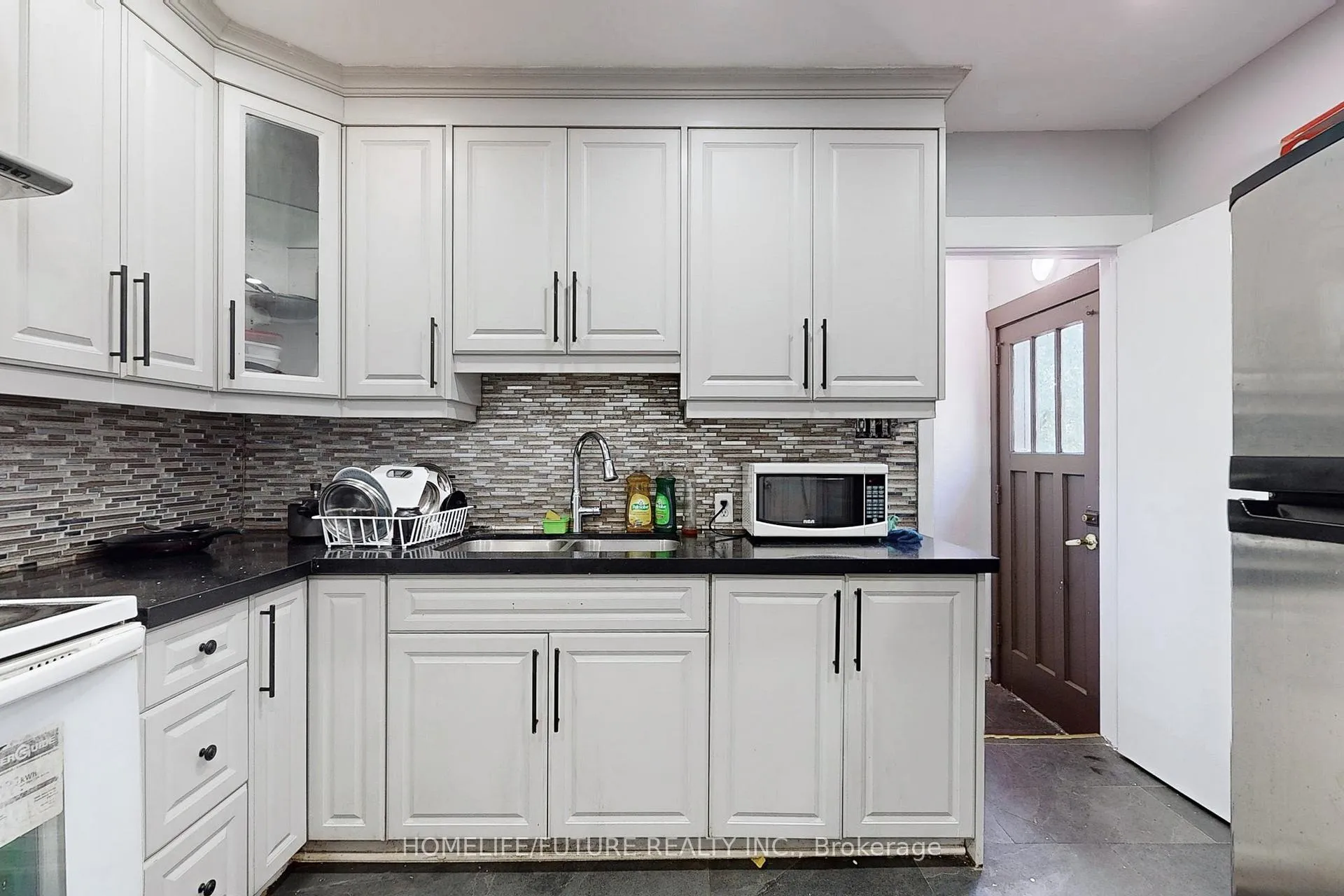 Photo 8 of 1496 Simcoe Street, Oshawa, Samac — HOMEH