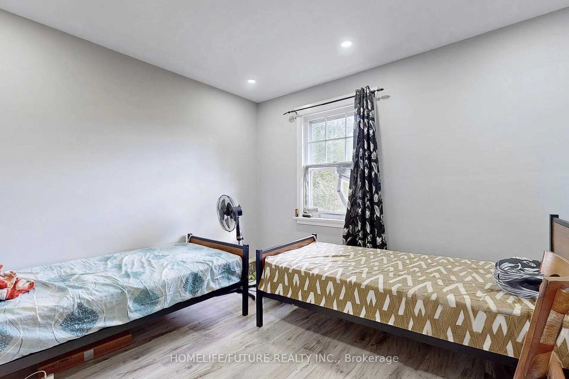 Photo 14 of 1496 Simcoe Street, Oshawa, Samac — HOMEH