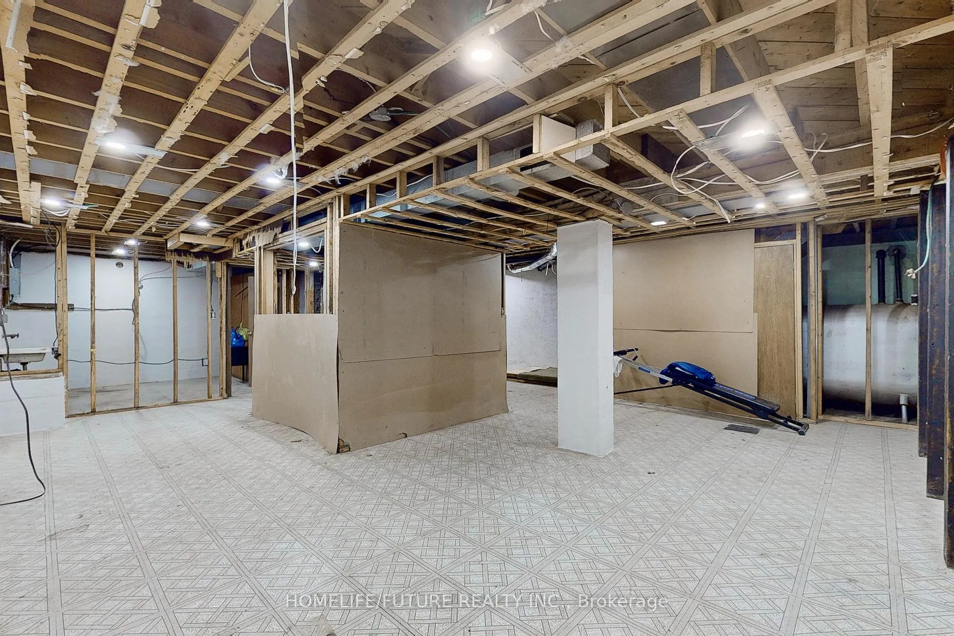Photo 30 of 1496 Simcoe Street, Oshawa, Samac — HOMEH